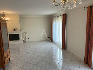  Maison  vendre 8 pices 165 m