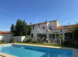  Maison à vendre 6 pièces 194 m²