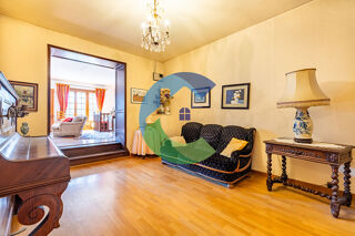  Maison à vendre 7 pièces 195 m²