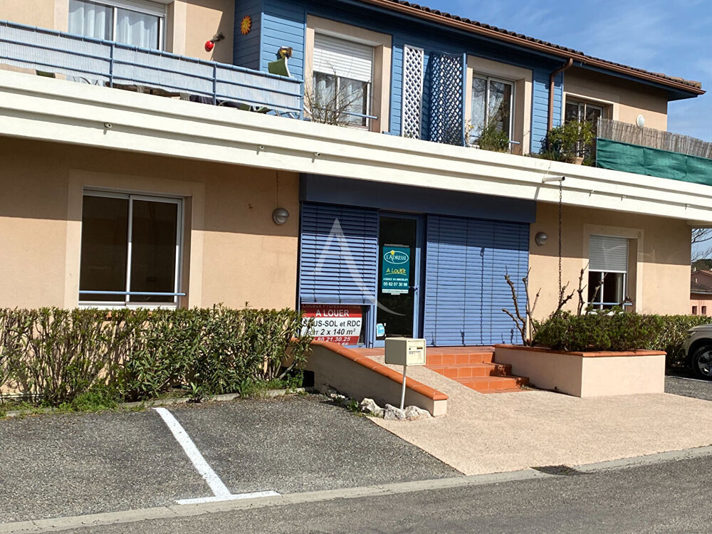  Bureaux L'Isle Jourdain 219.89m² 