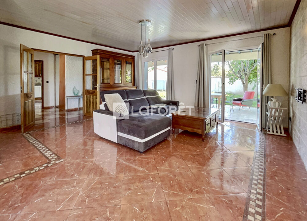 Villa Lherm 6 pièce(s) 146.57 m2