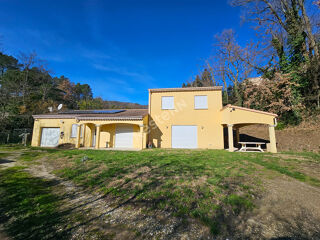  Maison à louer 7 pièces 165 m²