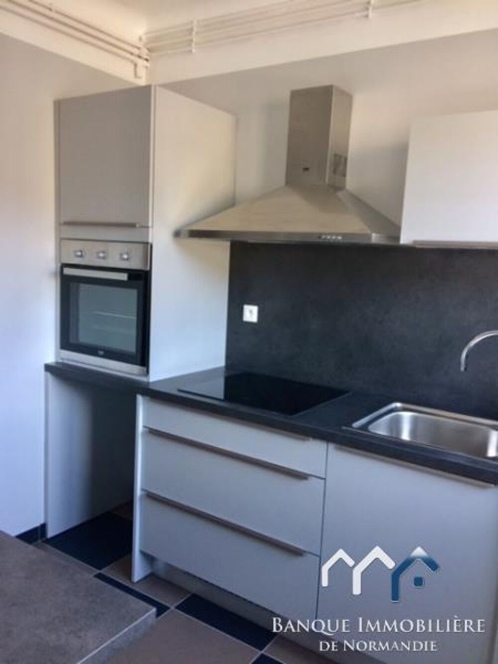 Location Appartement APPARTEMENT CAEN - 3 pièce(s) - 70 m2 Caen