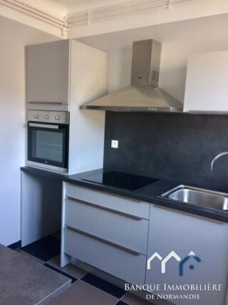  Appartement à louer 3 pièces 70 m²