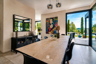  Villa à vendre 10 pièces 240 m²