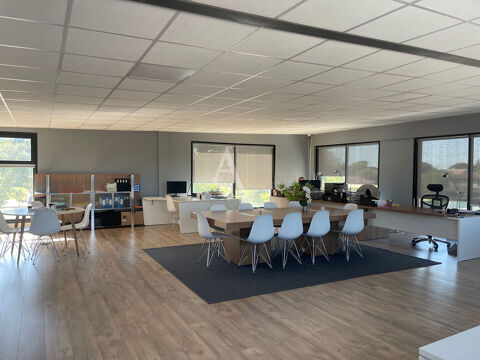   A LOUER  PLATEAU - BUREAUX/LOCAL - 106M² - ACCES PRM 