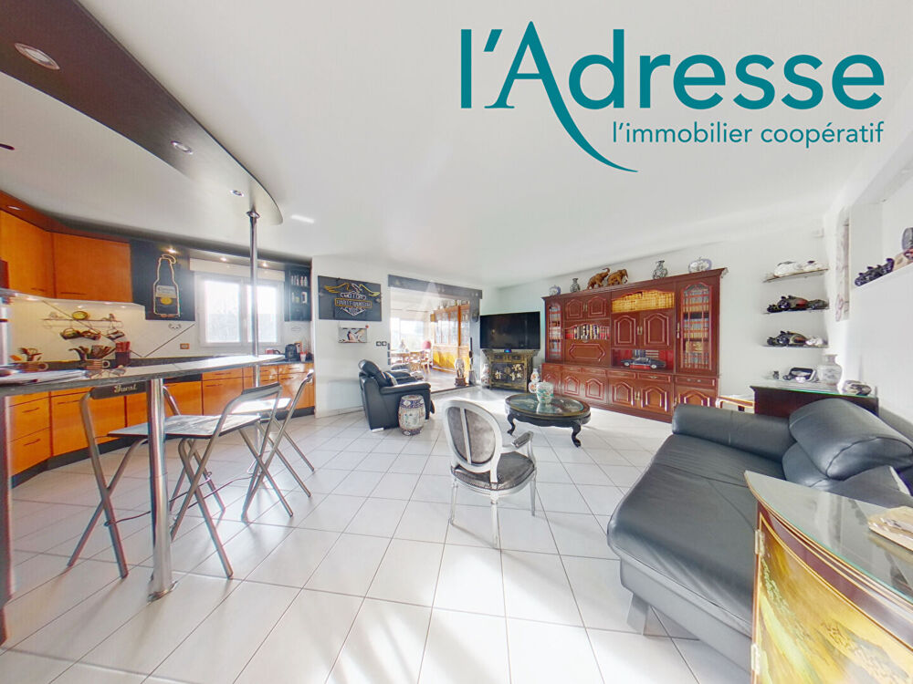 Vente Appartement Appartement  2 pièces  64 m² + terrasse+ Box Noisy le grand