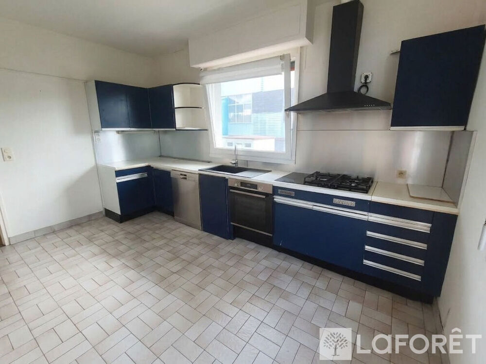 Maison Valentigney 10 pièce(s) 215 m2