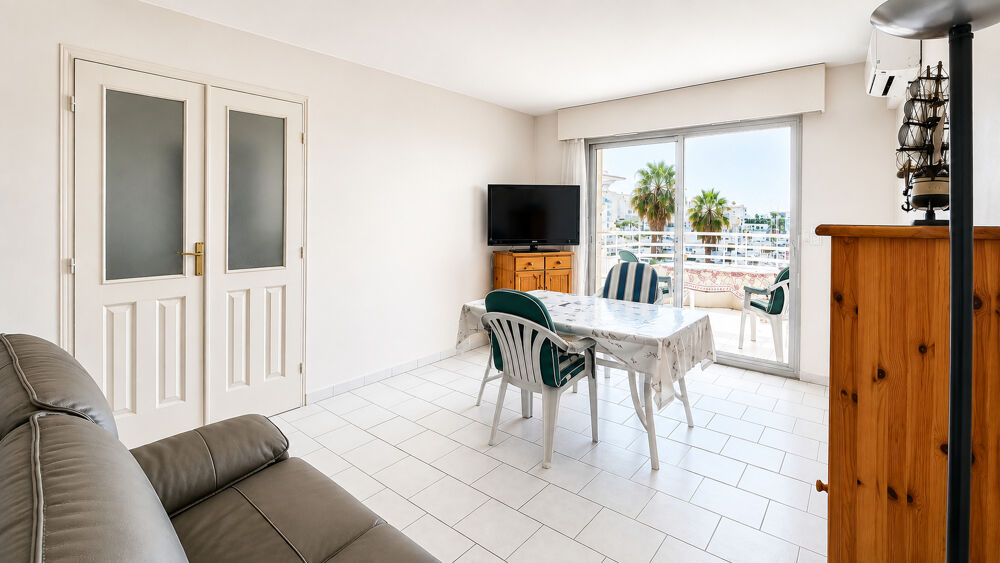 Vente Appartement Appartement VUE PORT ET MER Frejus 2 pièce(s) 43m2 Frejus