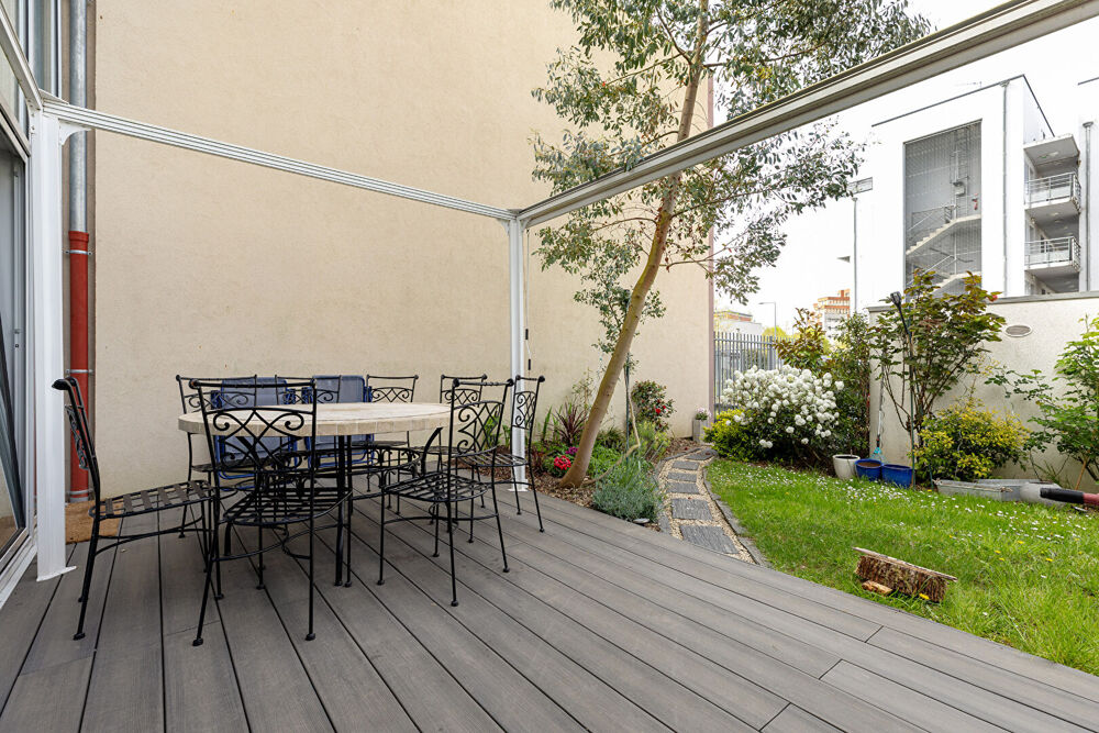 EXCLUSIVITE : LILLE CHU OSCAR LAMBRET : Maison d'architecte de 160 m² - 3 chambres jardin garage