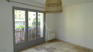  Appartement à louer 2 pièces 40 m²