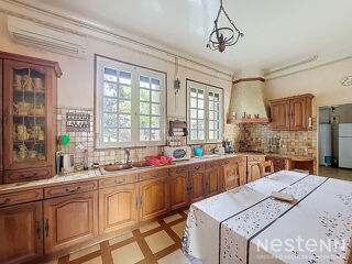  Maison � vendre 10 pi�ces 313 m�