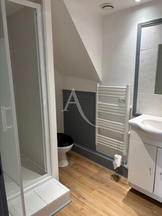  Appartement à louer 2 pièces 30 m²