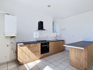  Appartement à louer 3 pièces 59 m²