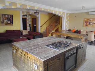  Appartement � vendre 10 pi�ces 320 m� Ngaparou