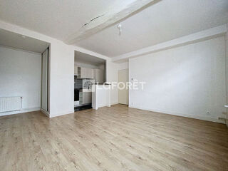 Appartement à louer 2 pièces 50 m²