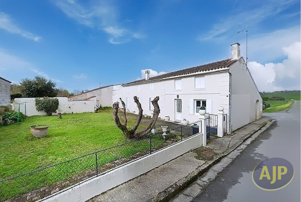 Maison Saint Georges Des Coteaux 5 pièce(s)