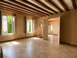  Villa � vendre 15 + pi�ces 349 m�