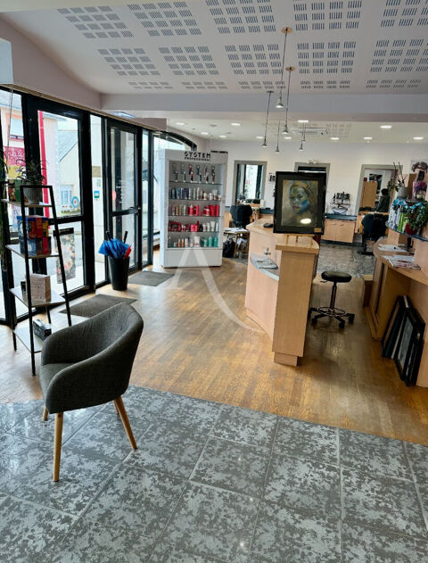 Fonds de commerce 5 pièce(s) 145 m2 80000 49370 Becon les granits