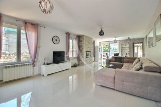  Maison à vendre 9 pièces 210 m²