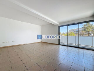  Appartement à louer 4 pièces 102 m²