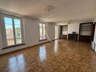  Appartement à louer 4 pièces 103 m²