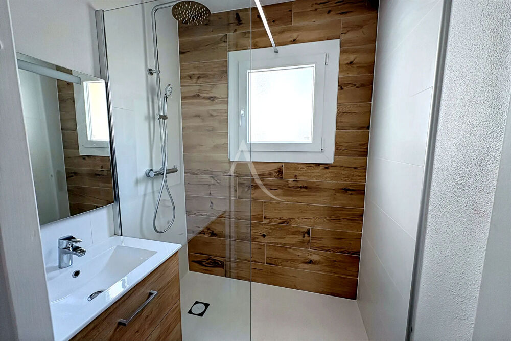 Appartement 2 pièces 40m2 + parking + cave