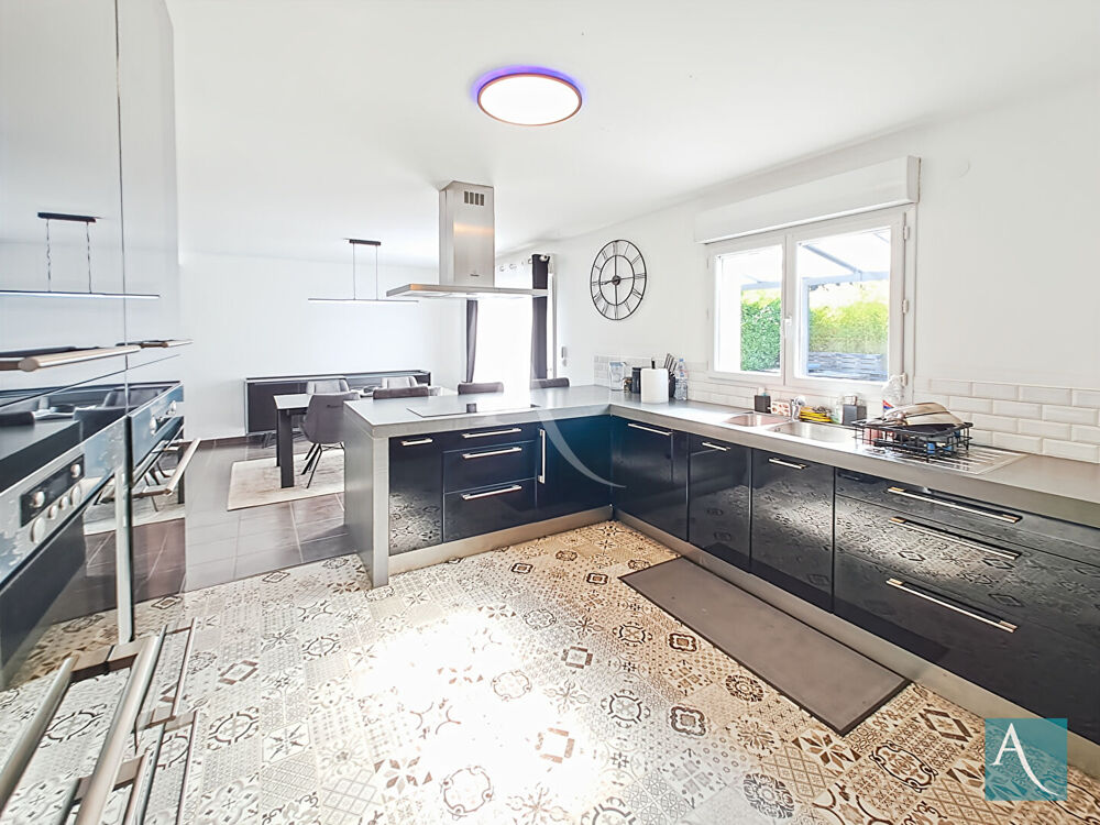 Maison contemporaine 130 m² Terrain 488 m² 4 chambres Saint-Germain-lès-Arpajon