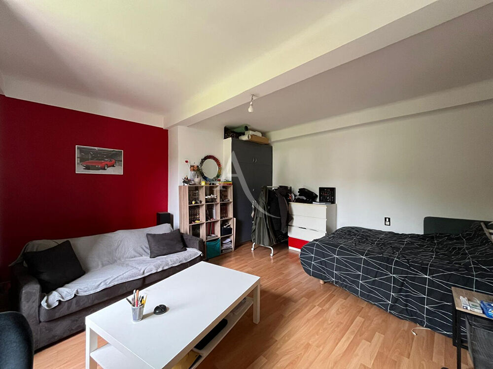 Vente Maison Grande maison de 200m² avec 5 chambres et dépendances sur St-Sulpice ! Saint sulpice la pointe