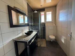  Maison  vendre 8 pices 