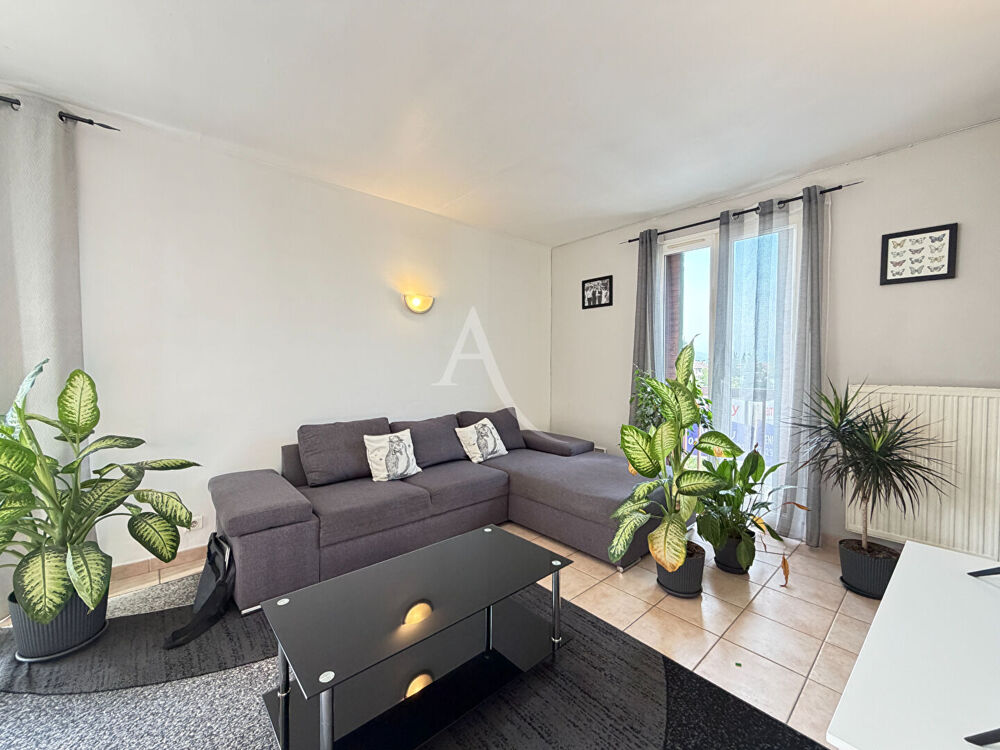 APPARTEMENT TYPE 3/4 LUMINEUX AVEC PARKING CAVE PROCHE CENTRE VILLE