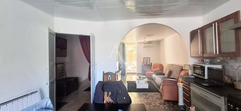 Maison de ville avec terrasse et garage BEDARIEUX