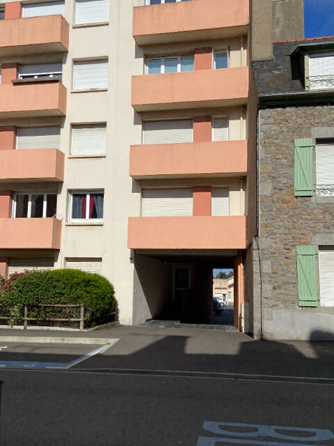  Parking / Garage � louer 