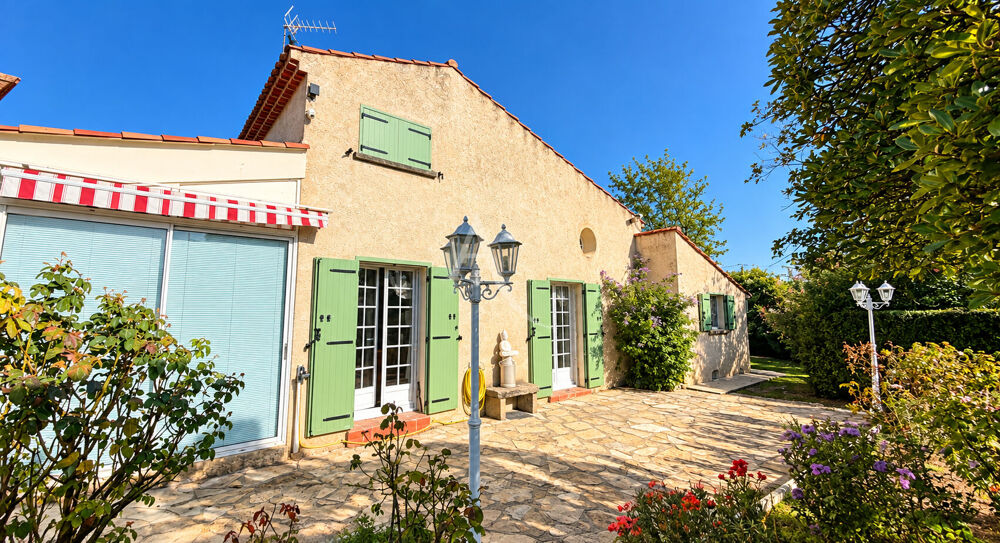 VILLA TYPE 7 LUMINEUSE AVEC PISCINE DEPENDANCE JARDIN ATELIER AU CALME VILLENEUVE