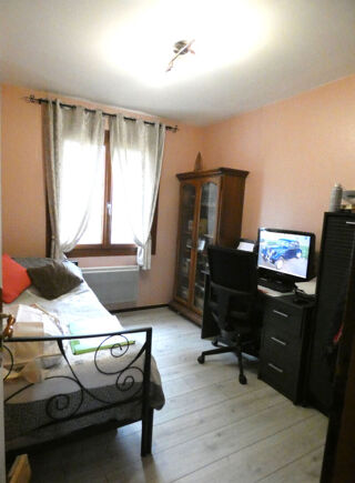  Maison � louer 4 pi�ces 77 m� Neuville aux bois