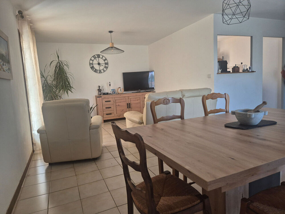 Vente Maison Maison de plain pied en campagne arlesienne Arles