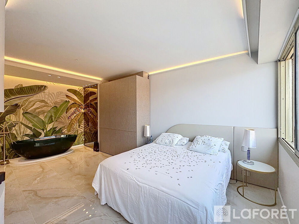 à vendre  Appartement Roquebrune-Cap-Martin (06190)