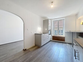  Appartement à louer 5 pièces 131 m² Jouy aux arches