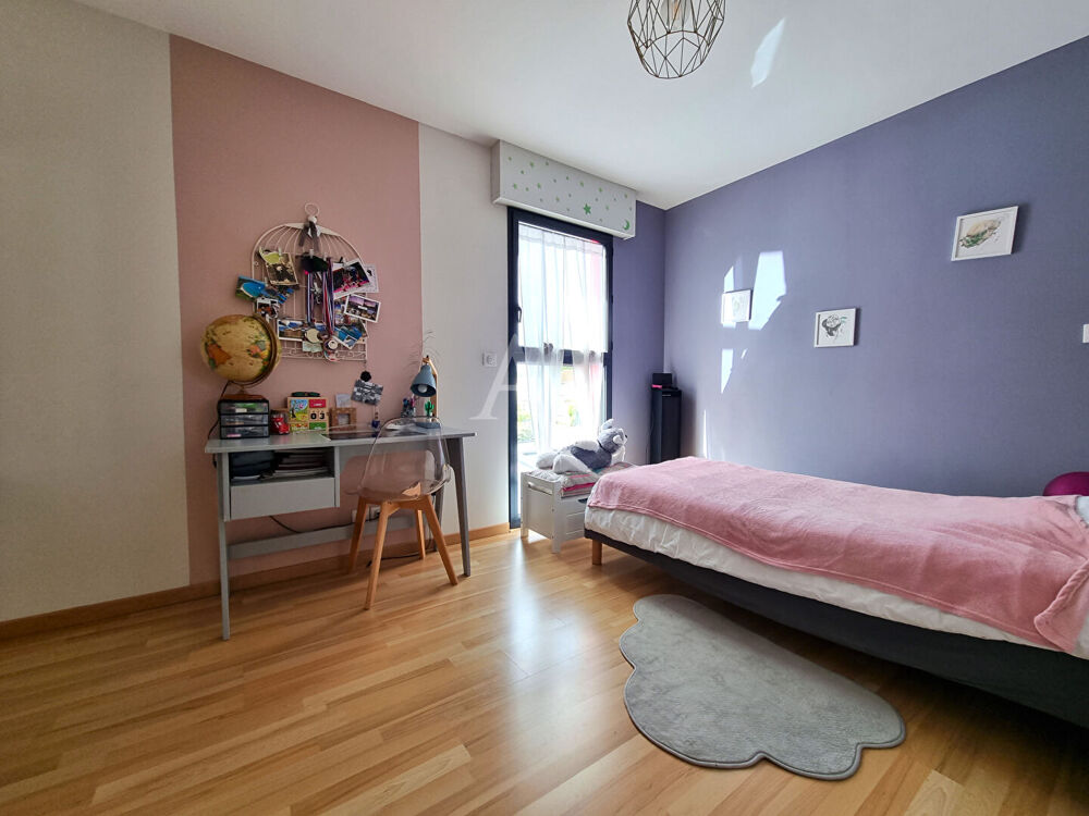 Maison contemporaine en impasse au calme
