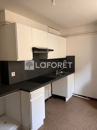  Appartement à louer 3 pièces 55 m²