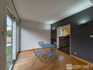  Maison à louer 7 pièces 111 m²