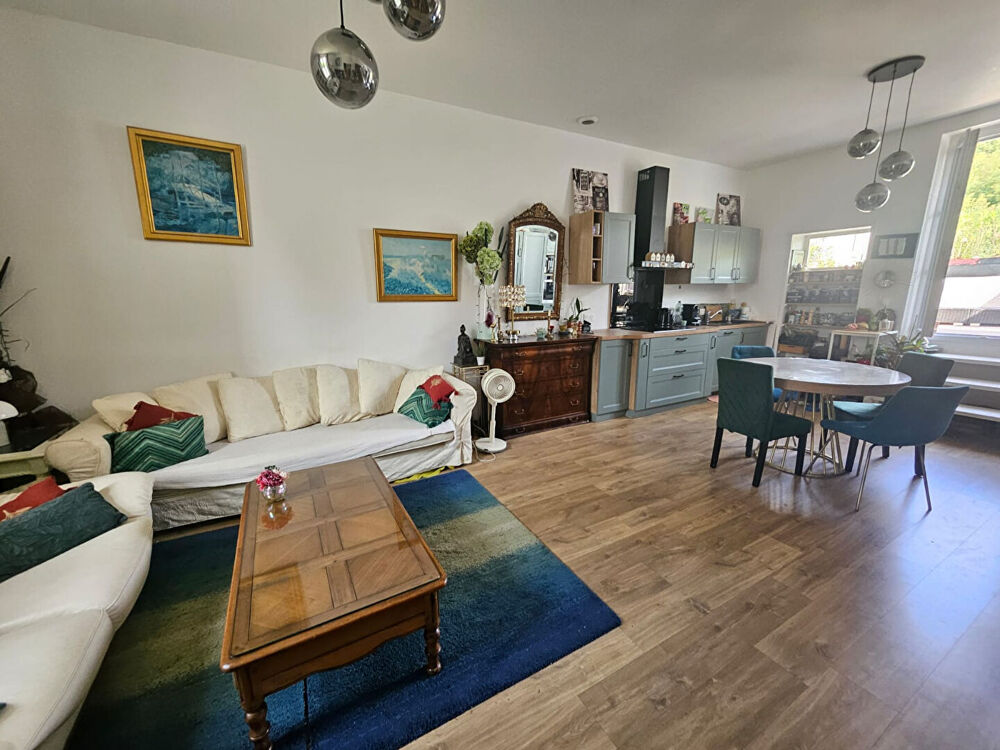 Charmante maison avec jardin et grandes terrasses
