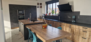  Maison � vendre 8 pi�ces 236 m�