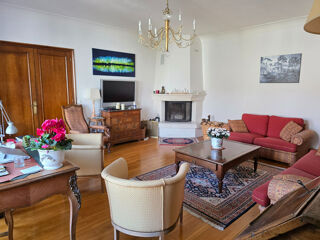  Maison à vendre 8 pièces 242 m²