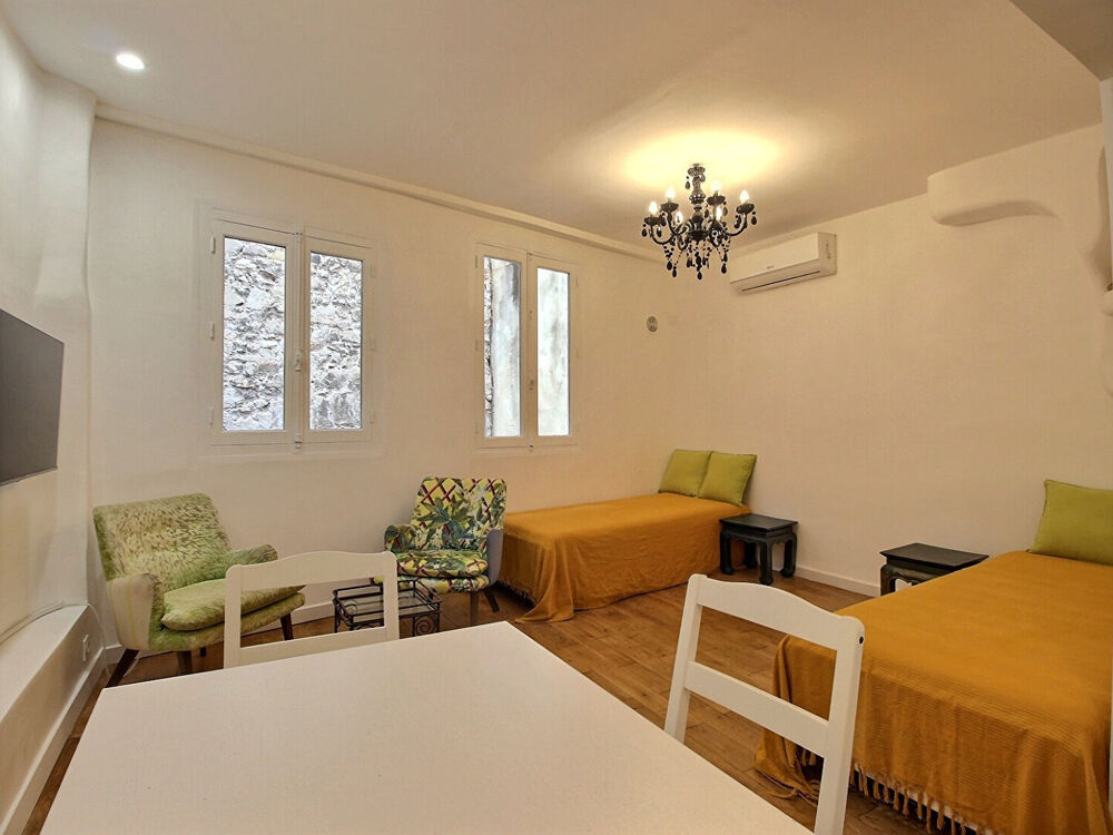 Superbe Appartement T2 en DUPLEX totalement rénové à Deux pas du Palais des Papes