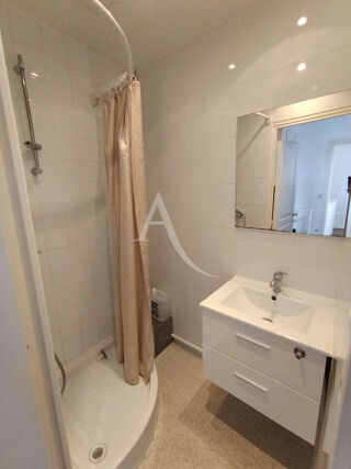  Appartement à louer 2 pièces 29 m²