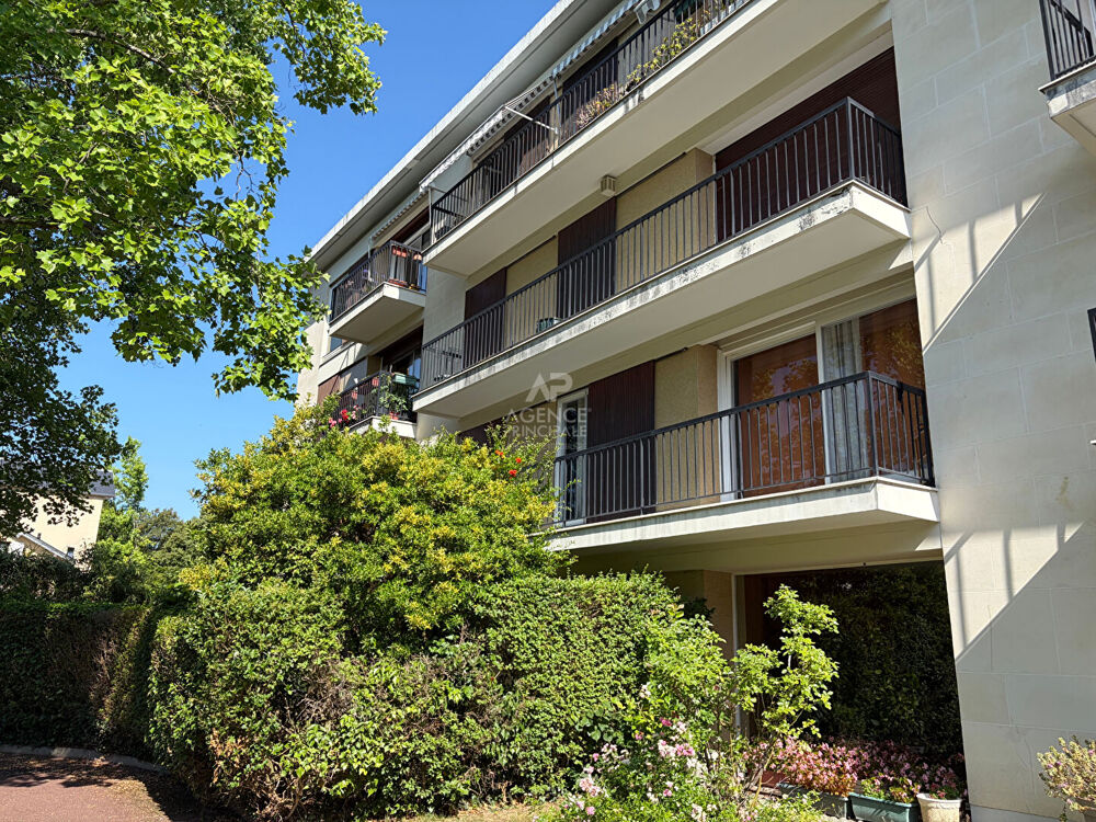 Vente Appartement Appartement Saint Germain En Laye 5 pièce(s) 103.08 m2 Saint germain en laye