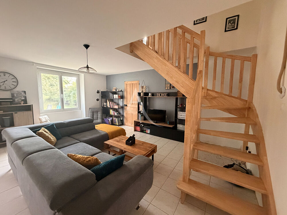 Maison en pierre sur 7 000 m² de terrain ? Un cadre privilégié à proximité de l'axe Nantes-Rennes