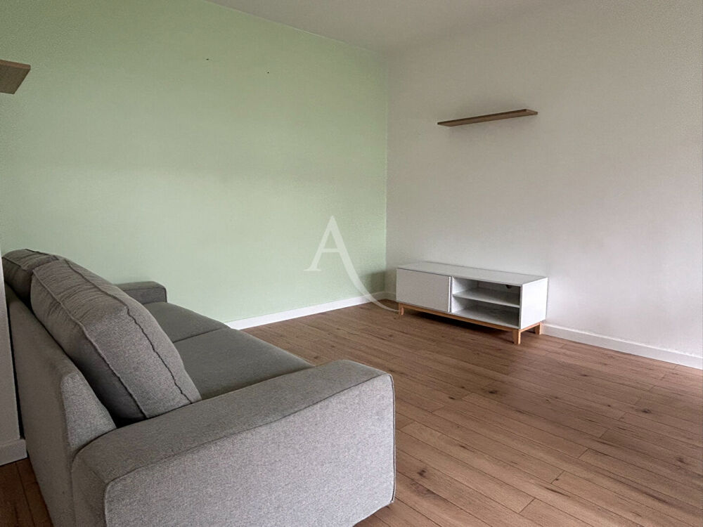 Location Appartement Appartement Bussy Saint Georges 2 pièce(s) + balcon + parking Bussy saint georges