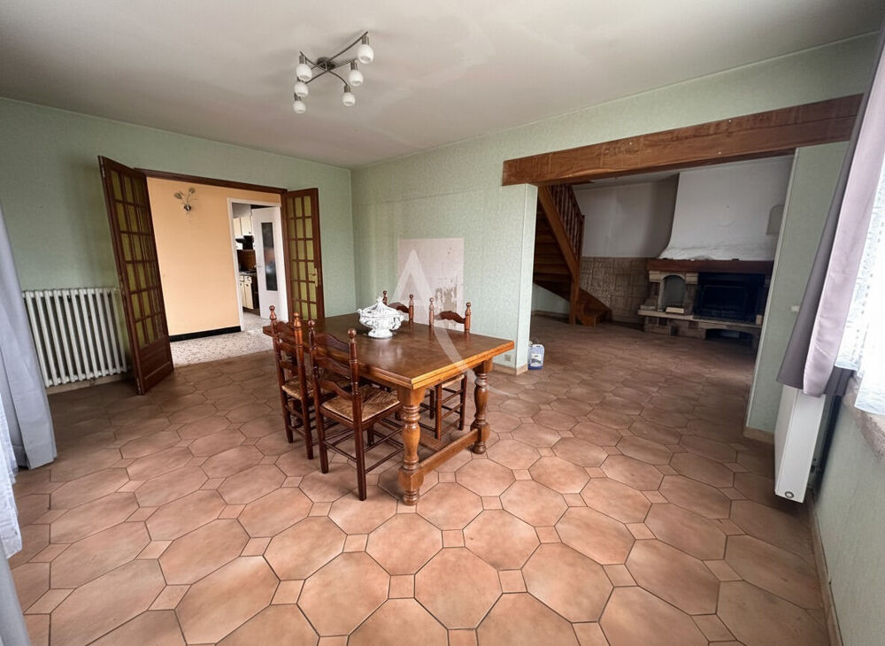 SERRIS centre bourg - 160 M² + 50 M² AMÉNAGÉS - 4 CHAMBRES - TERRAIN 588 M² - AU CALME